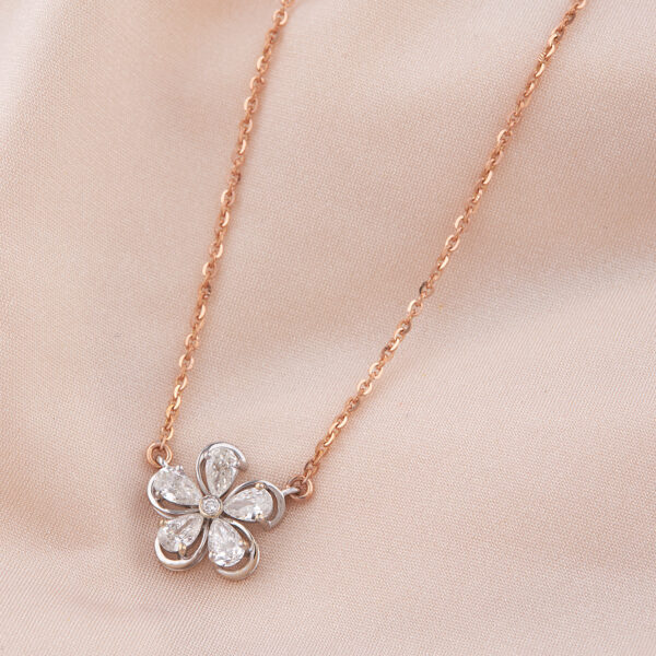 Blooming Clover Pendant